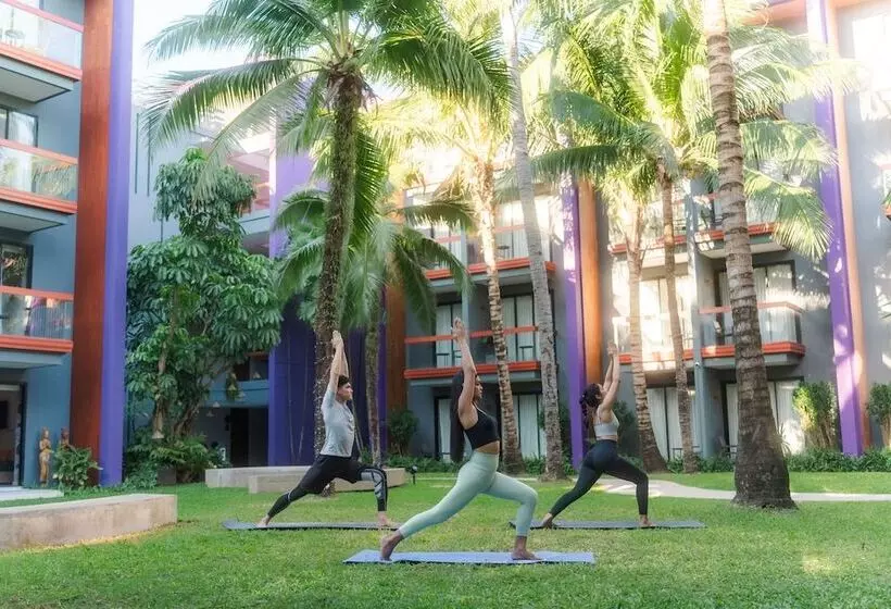ホテル Holiday Inn Express Phuket Patong Beach Central, An Ihg
