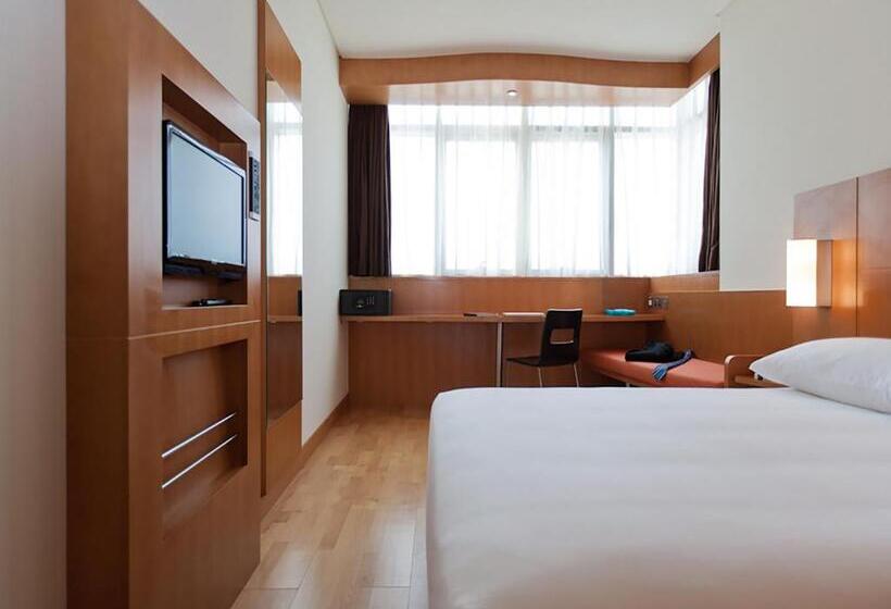 Hotel Ibis Abu Dhabi Gate