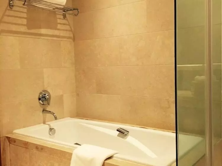 Grand New Century Hotel Ninghai Jinhai