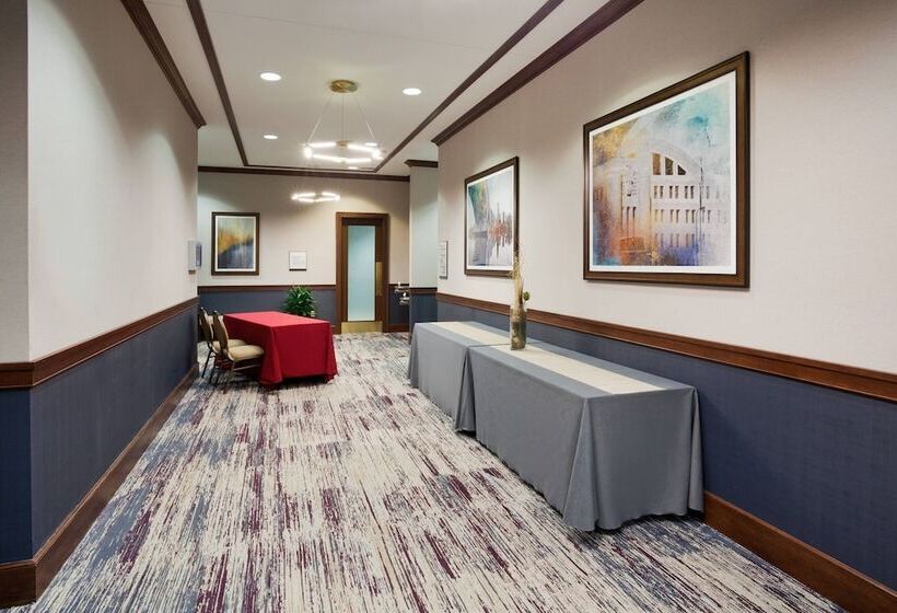 فندق Sheraton St. Paul Woodbury