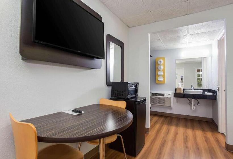 Motel 6 Walterboro, Sc