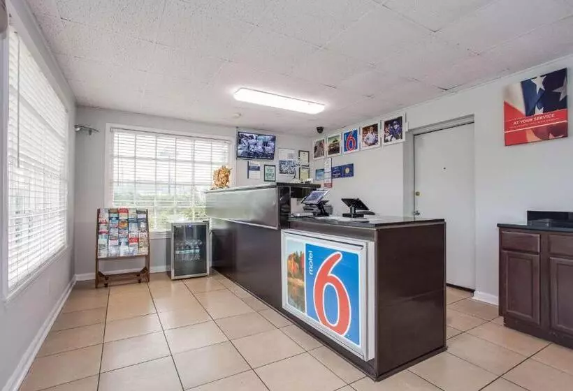 Motel 6 Walterboro, Sc