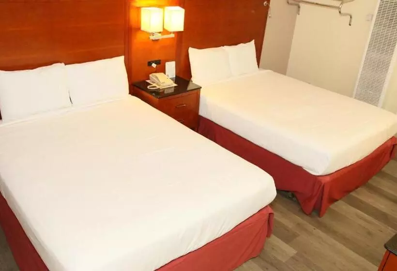 Motelli Town And Country Inn