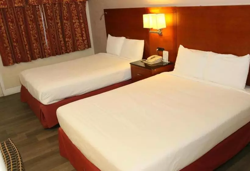 Motelli Town And Country Inn
