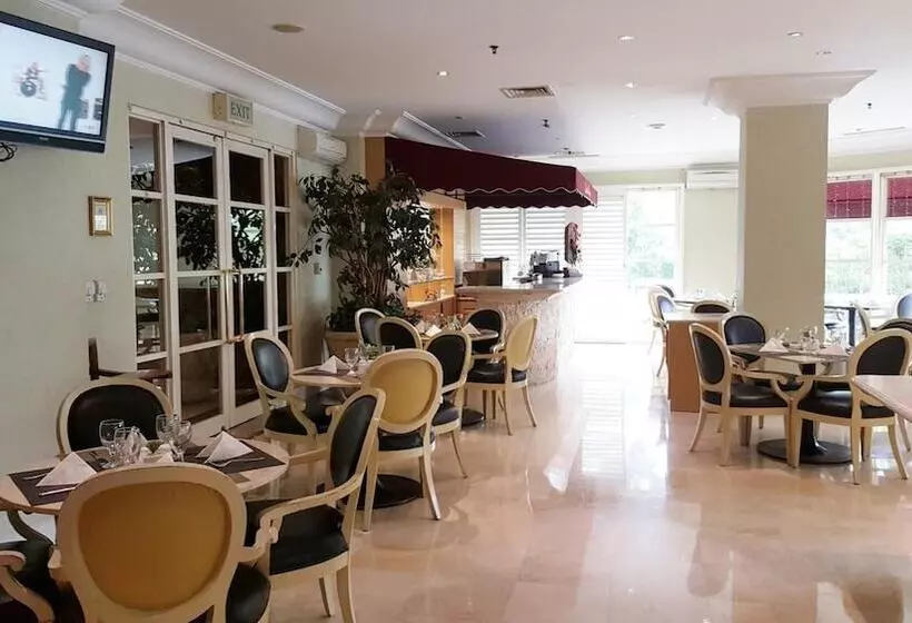 Batavia Hotel & Serviced Apartments Jakarta