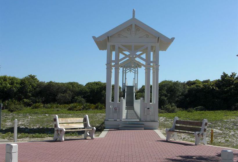 Carillon Beach Resort Inn