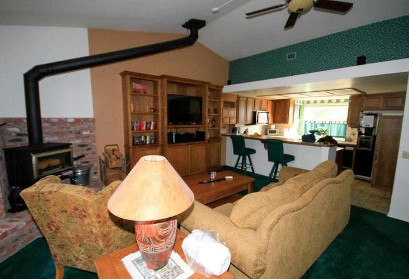 Forest Creek #3, Pet Accepted