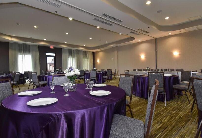 Отель Courtyard Charlotte Concord