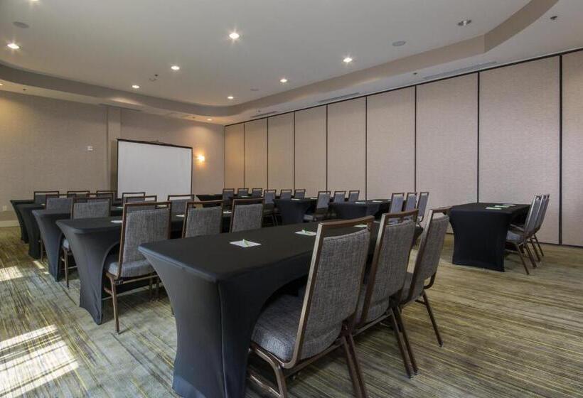 Отель Courtyard Charlotte Concord