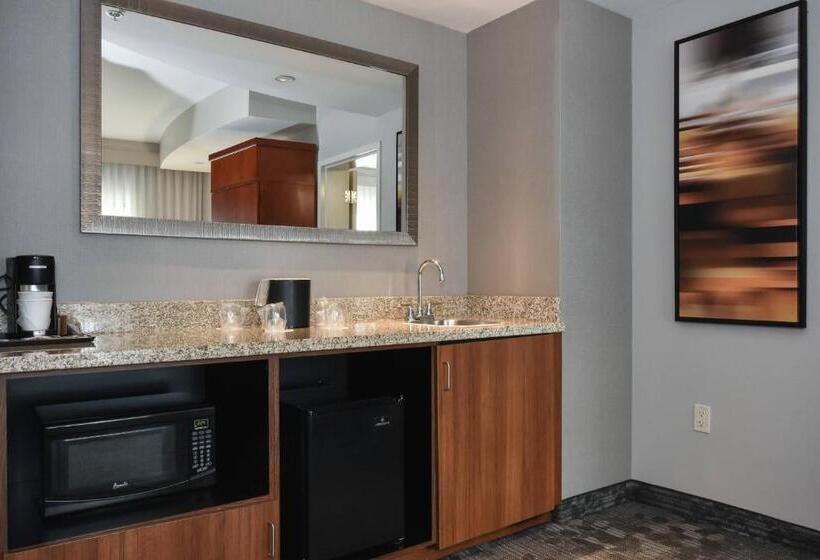 Отель Courtyard Charlotte Concord