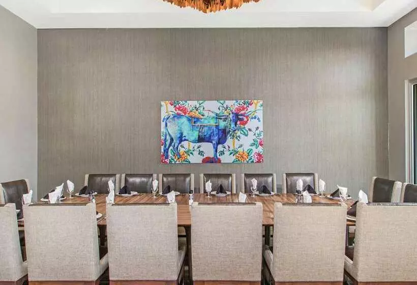 ホテル Doubletree By Hilton San Antonio Northwest