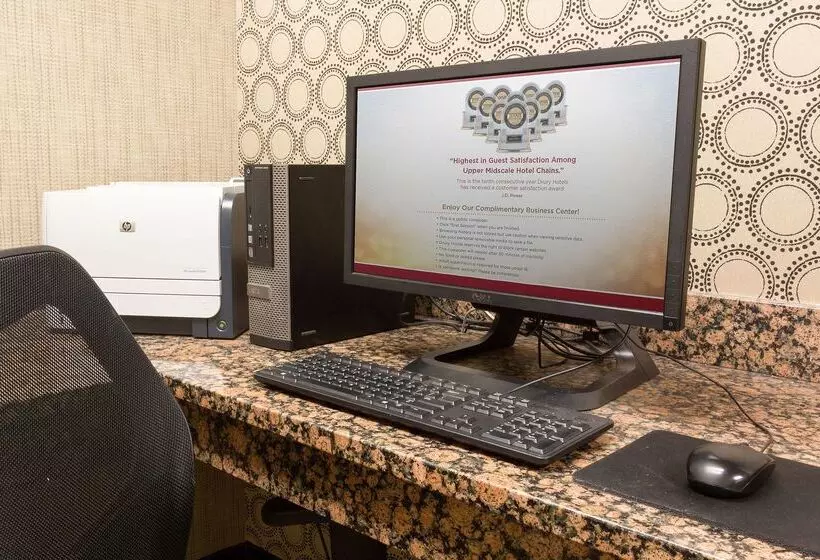 Отель Drury Inn & Suites Flagstaff