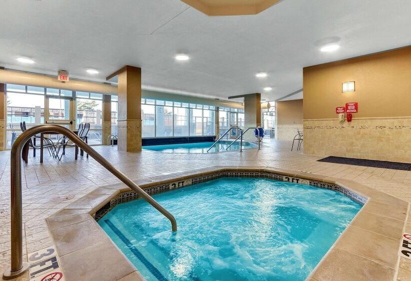 Отель Drury Inn & Suites Sikeston