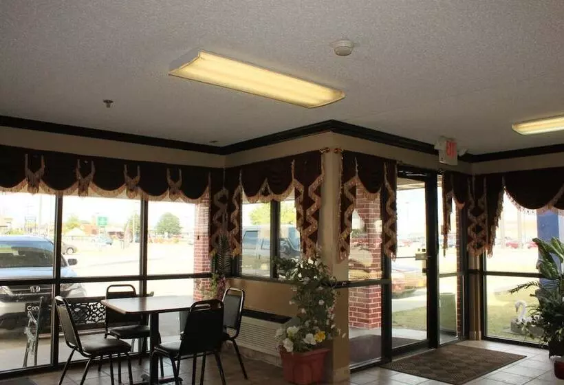 ホテル Holiday Lodge