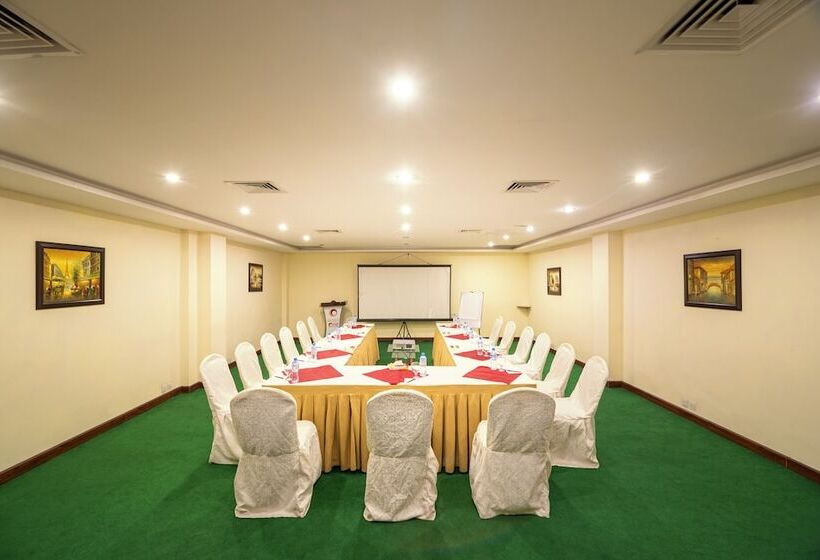 هتل One Faisalabad