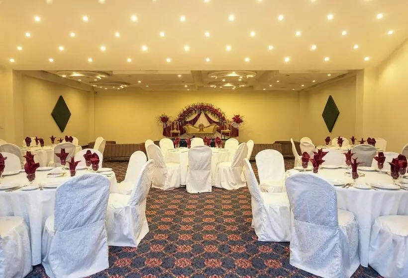 هتل One Faisalabad