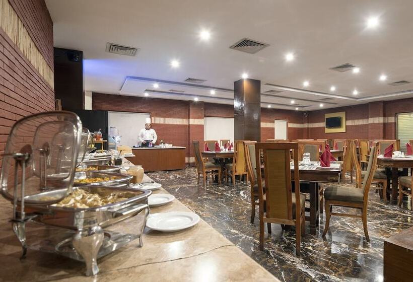 هتل One Faisalabad