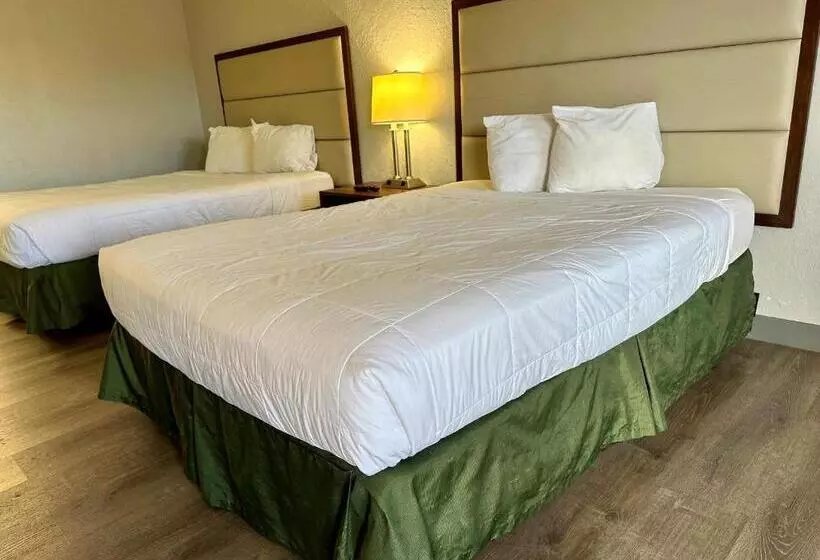 Отель Silver Queen Inn