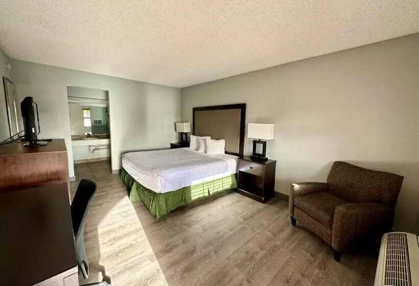 Отель Silver Queen Inn