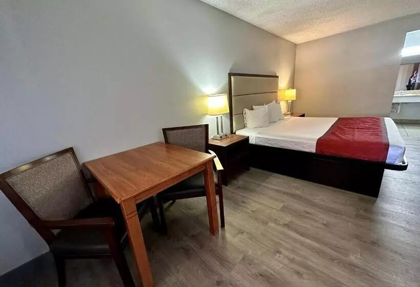 Отель Silver Queen Inn