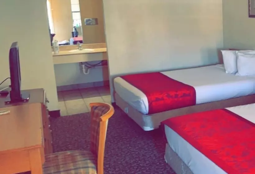 Отель Silver Queen Inn