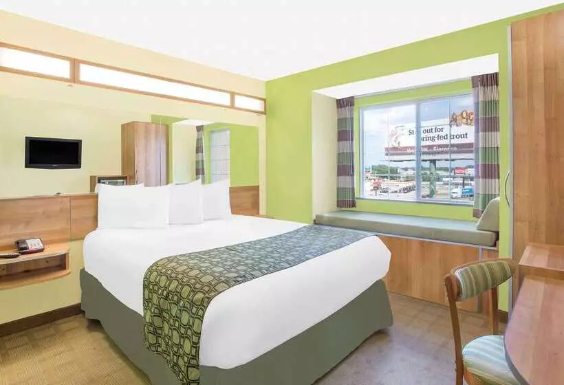 Microtel Inn & Suites By Wyndham Tuscumbia/muscle Shoals