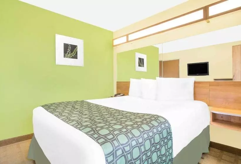 Microtel Inn & Suites By Wyndham Tuscumbia/muscle Shoals