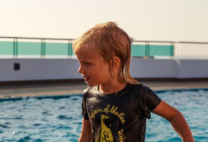 Supun Arcade Residency