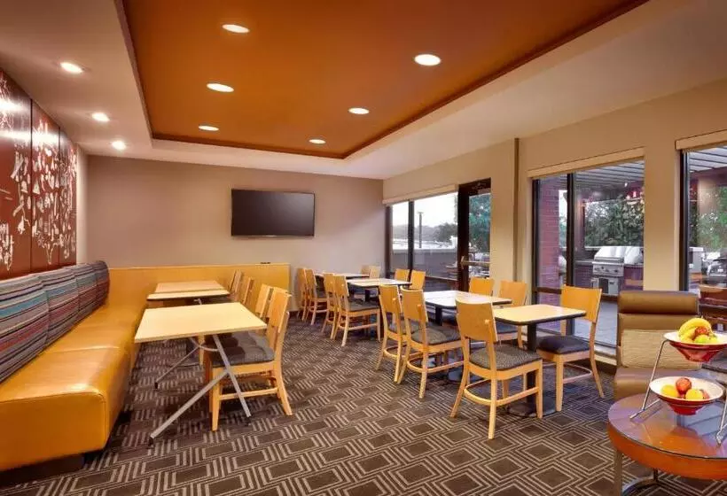 Towneplace Suites Omaha West