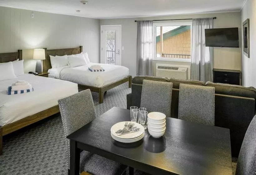 ホテル Center Harbor Inn