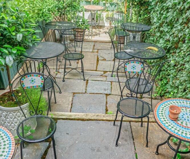 酒店 Chelsea Pines Inn