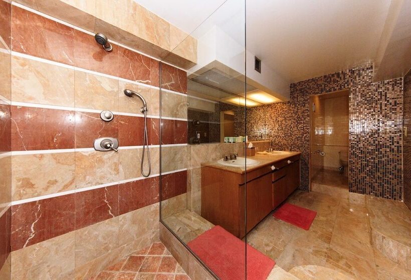 酒店 Chelsea Pines Inn