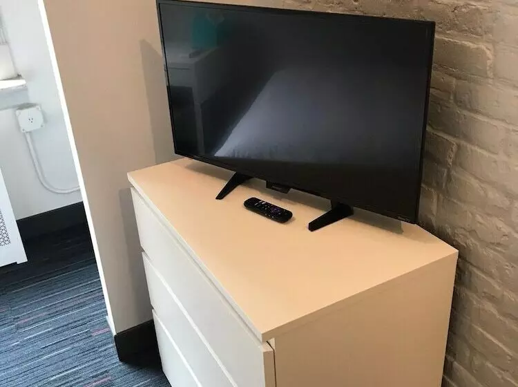 호텔 Chelsea Pines Inn