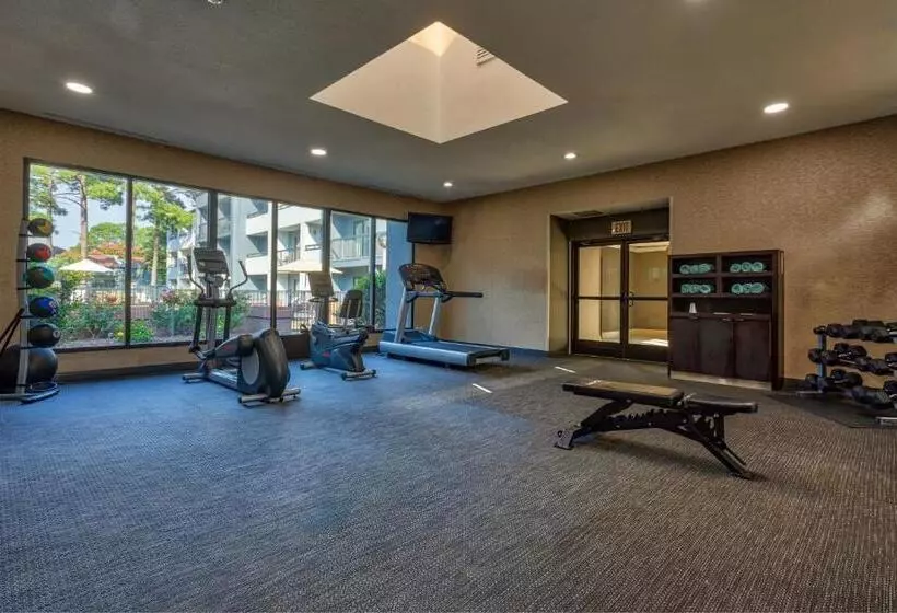 فندق Courtyard Hampton