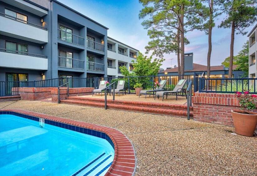 فندق Courtyard Hampton