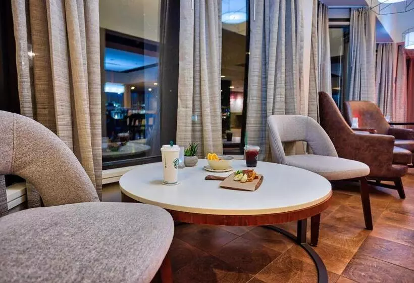 فندق Courtyard Hampton