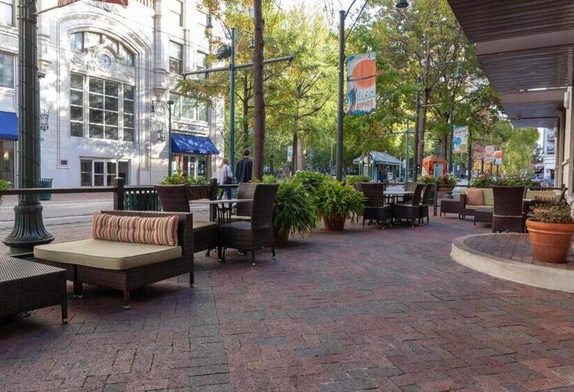 酒店 Courtyard Memphis Downtown