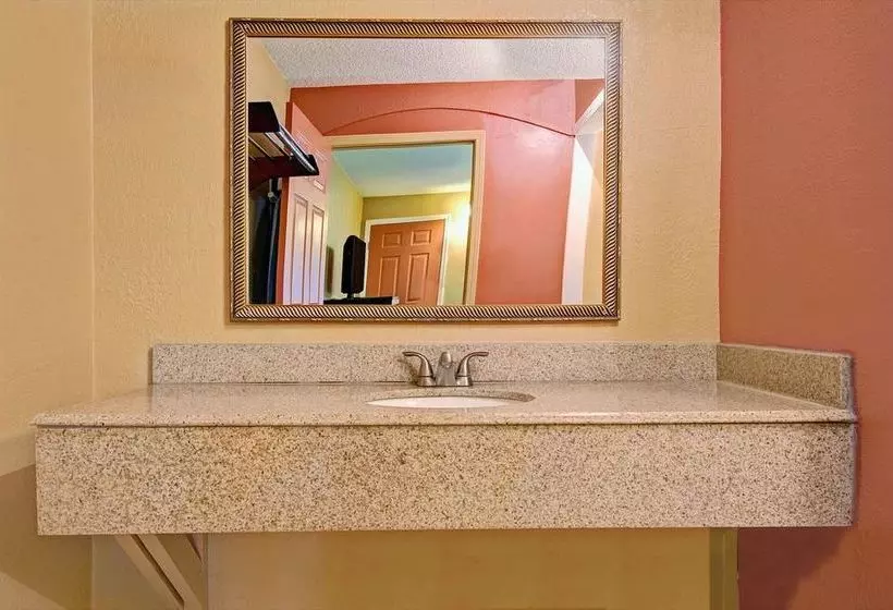 ホテル Days Inn By Wyndham Kansas City