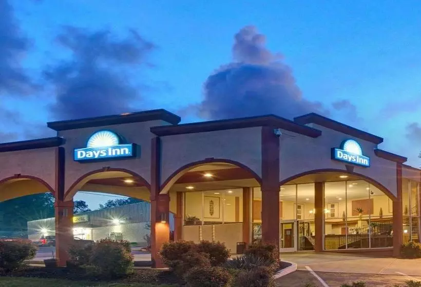 ホテル Days Inn By Wyndham Kansas City
