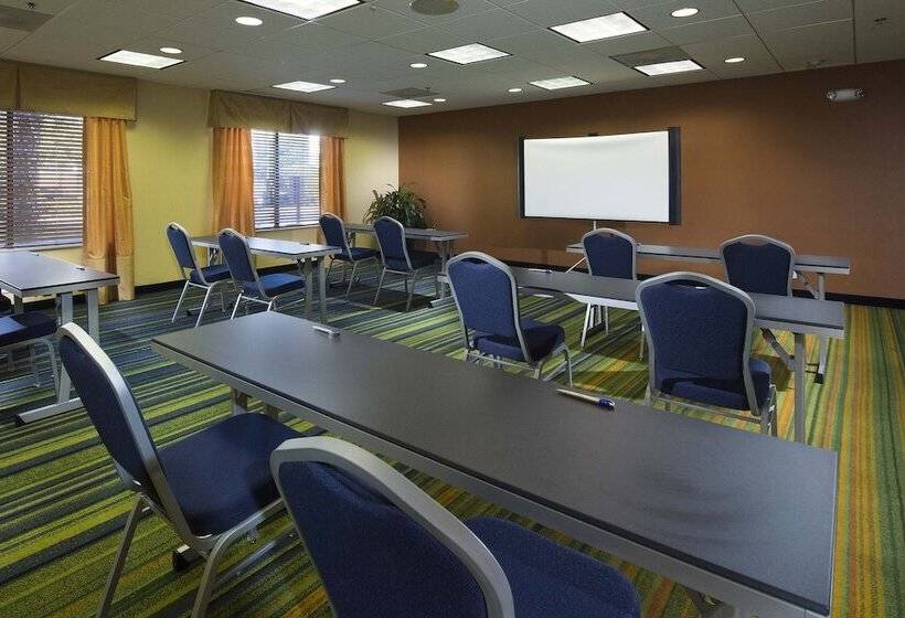 فندق Fairfield Inn & Suites By Marriott Charleston Airport/convention Center