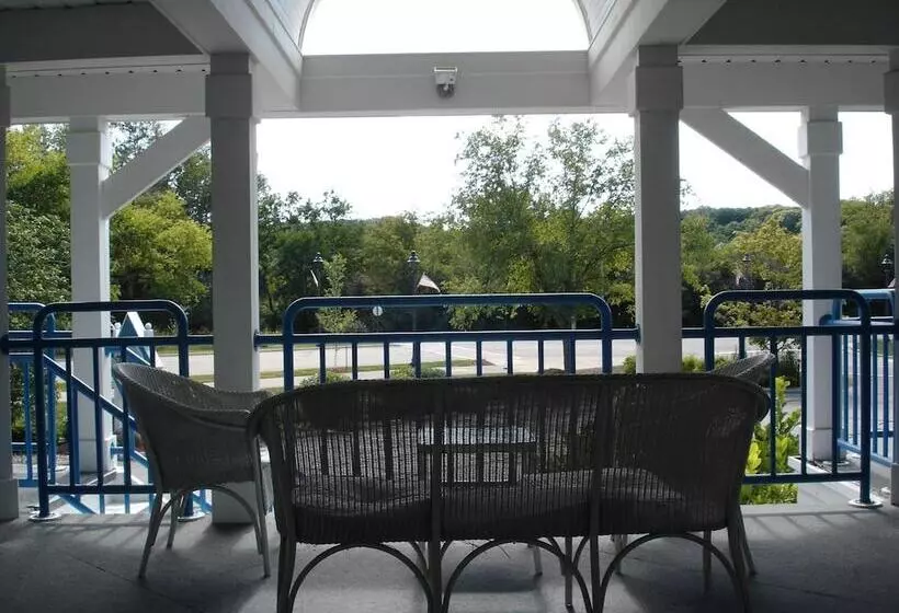 호텔 Fontana Village Inn