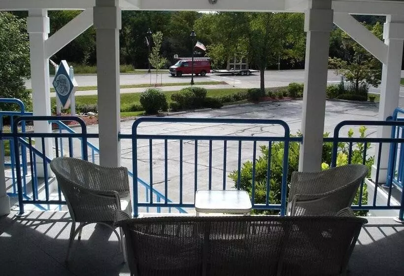 호텔 Fontana Village Inn