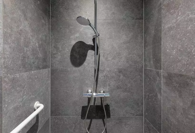 هتل Numa I Boxer Rooms And Apartments