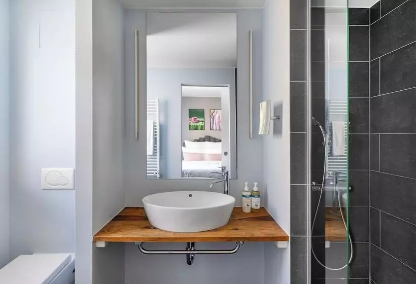 هتل Numa I Boxer Rooms And Apartments