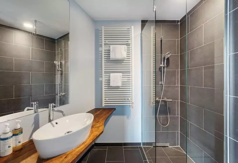 هتل Numa I Boxer Rooms And Apartments