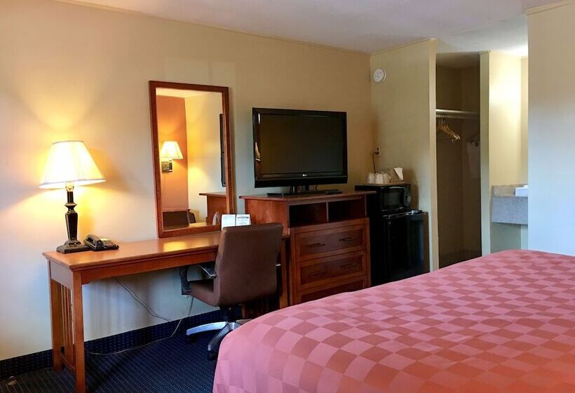 فندق Red Carpet Innstamford