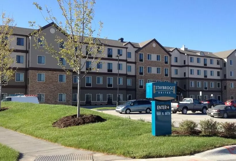 Отель Staybridge Suites Lincoln North East, An Ihg