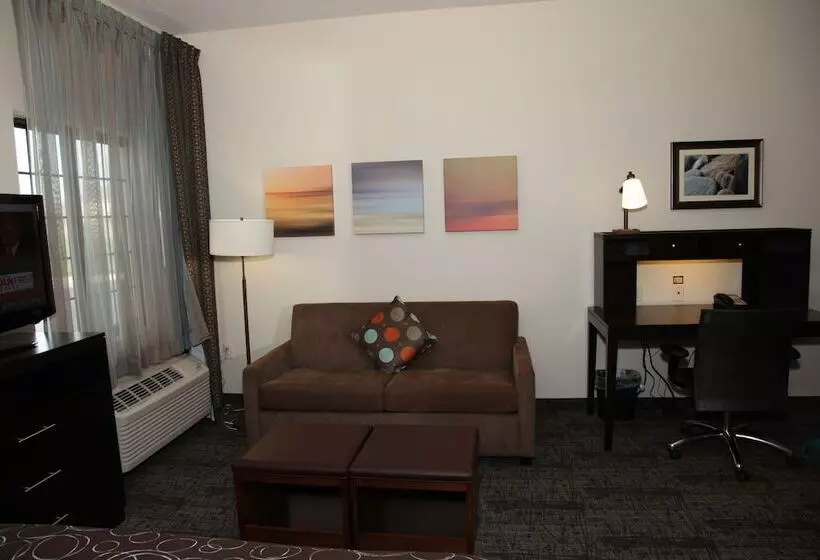 Отель Staybridge Suites Lincoln North East, An Ihg