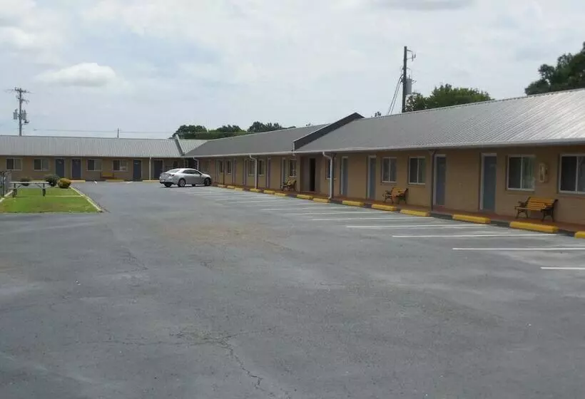 River Heights Motel