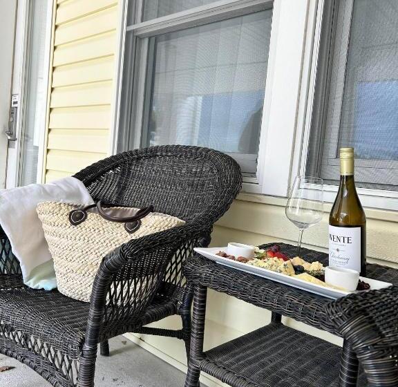 The Beach Club On Madison Avenue